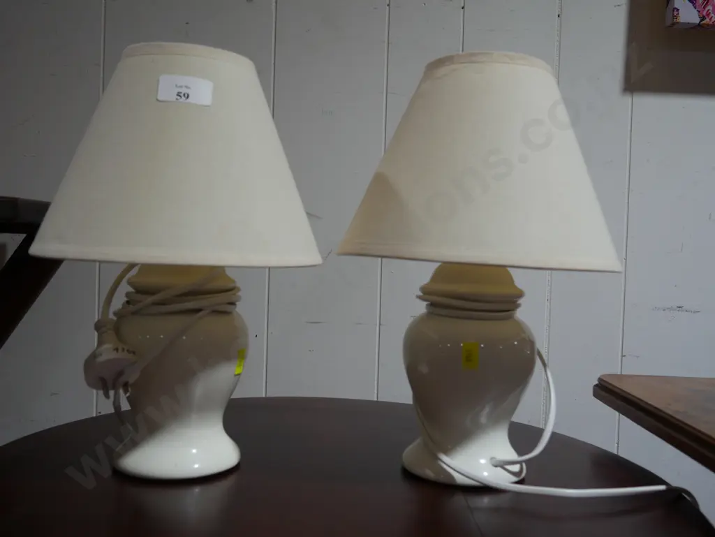 Pair of table lamps Image 1++