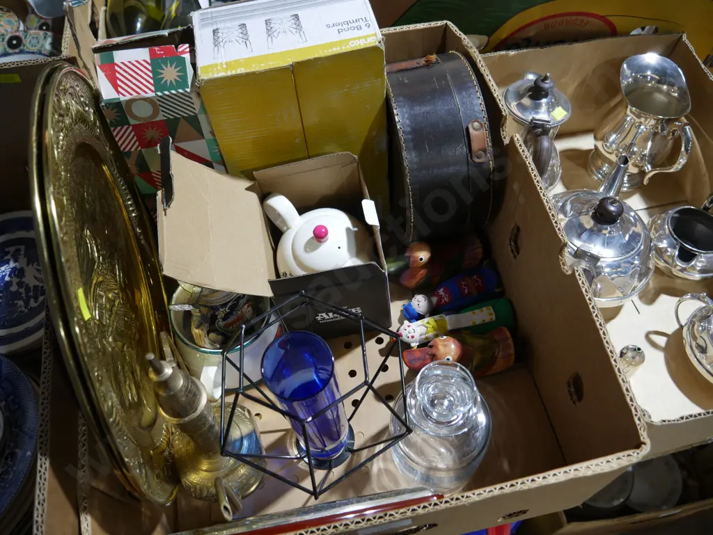 Brassware, boxed glasses etc Image 1++