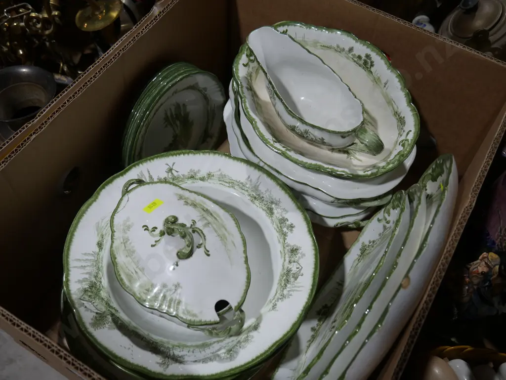 Royal Doulton Norfolk dinnerware Image 1++