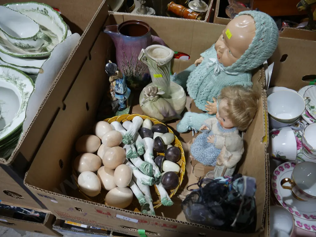 Dolls, vases etc Image 1++