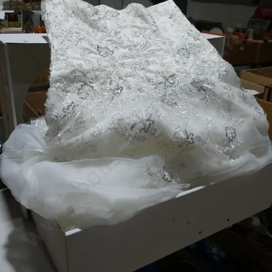 Wedding dress