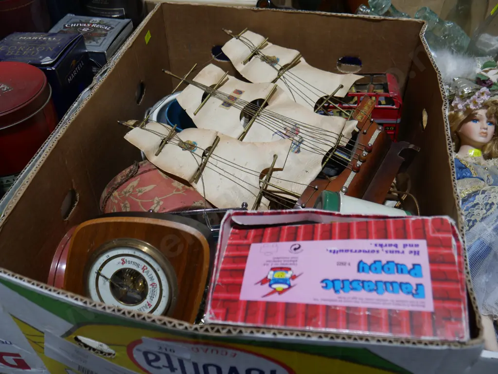 Ship lamp, barometer etc Image 1++