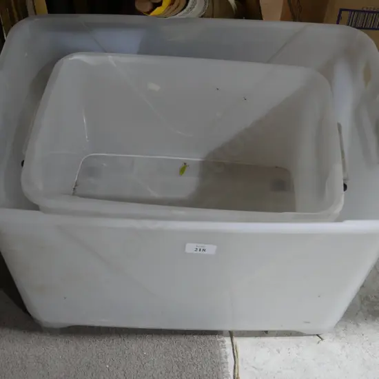 2 plastic storage containers