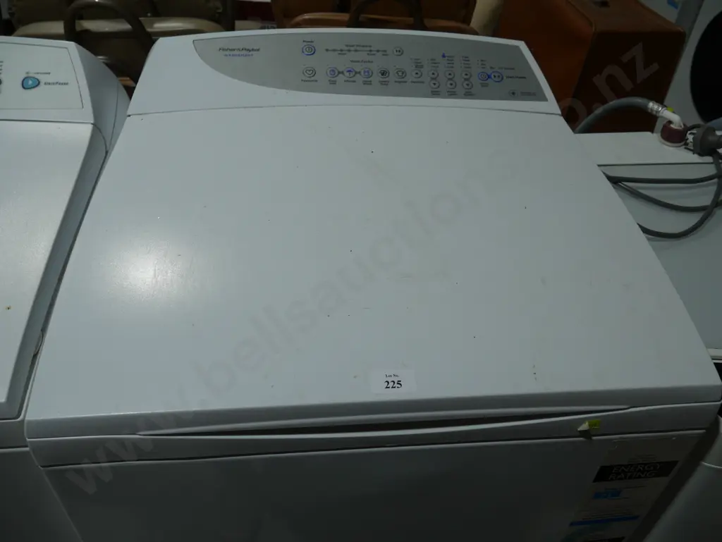 Fisher and Paykel washing machine Image 1++