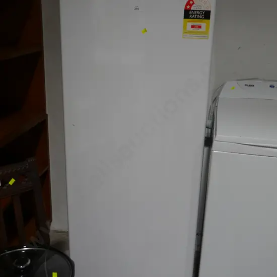 Aspira vertical freezer