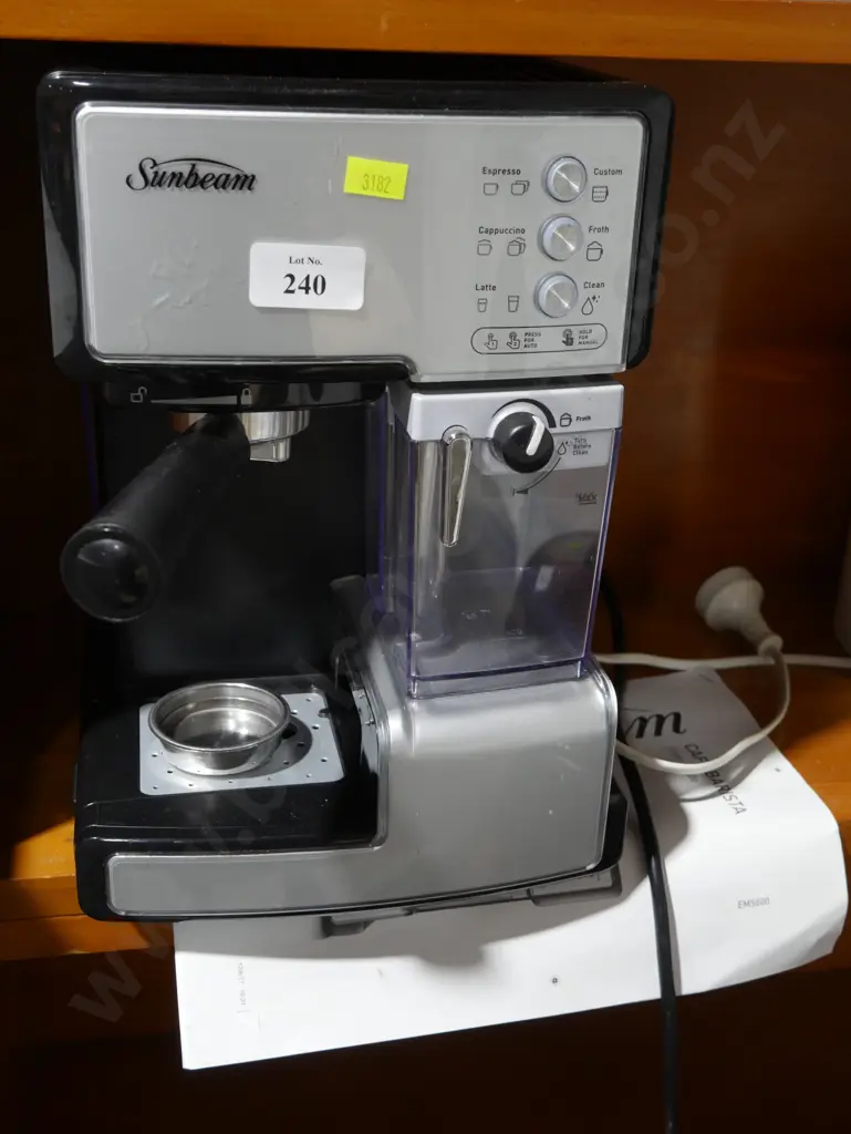 Sunbeam coffee machine Image 1++