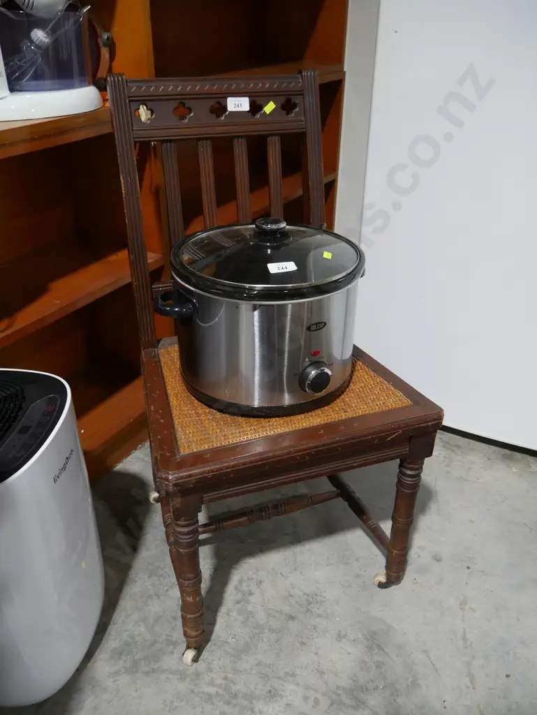 Dining chair Image 1++