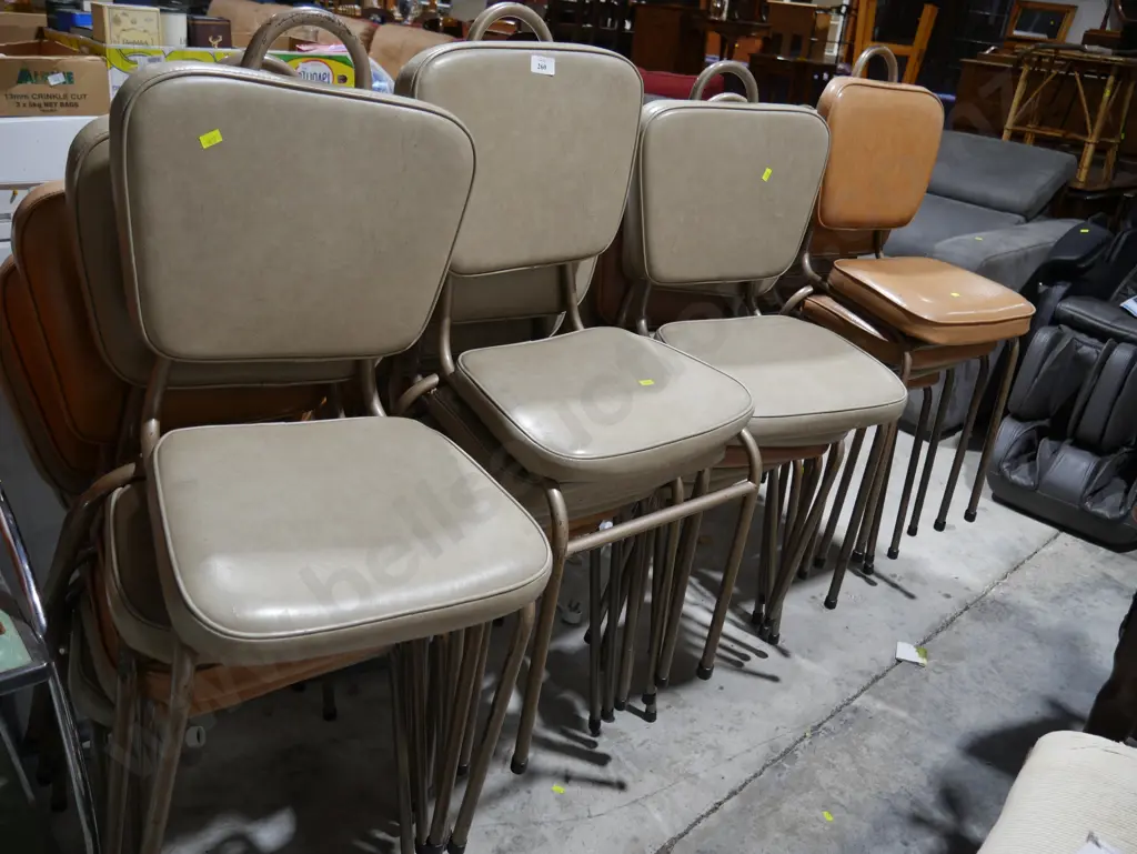 23 chairs Image 1++