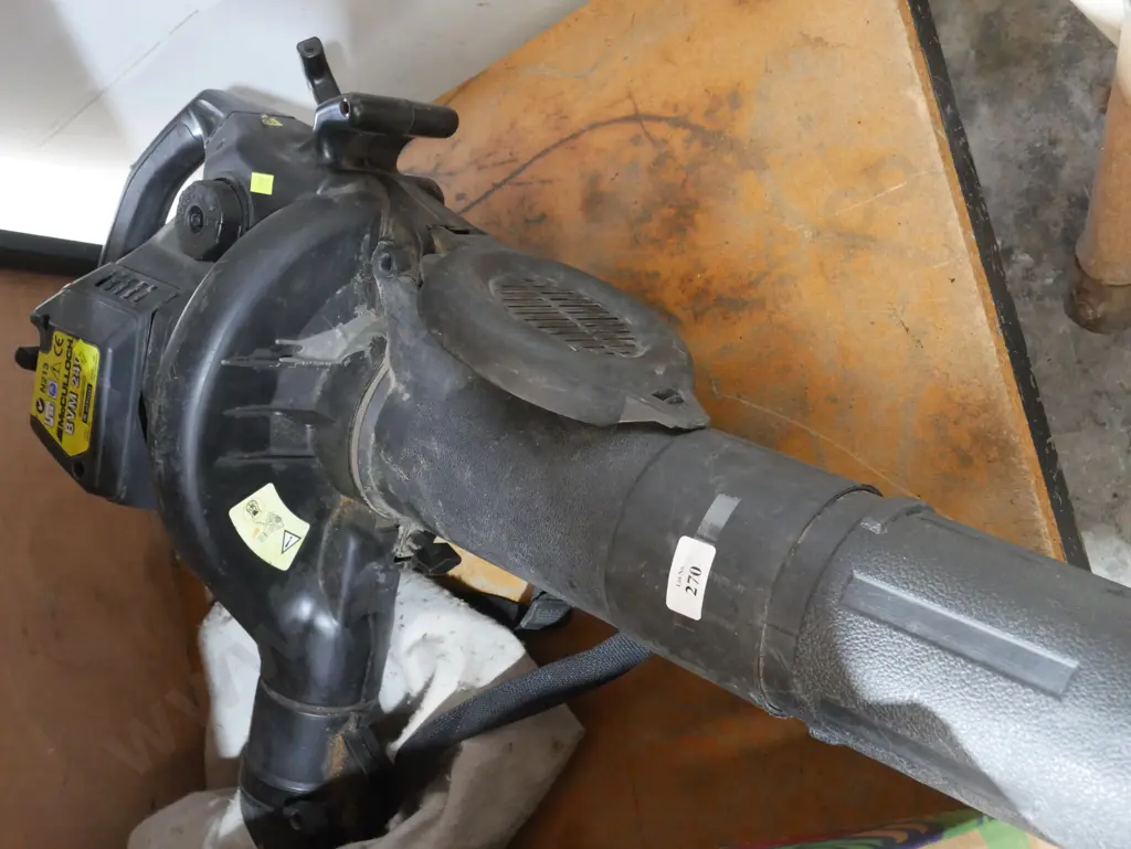 Petrol vac/blower Image 1++