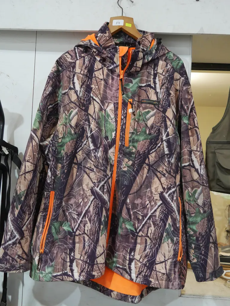 Hunting jacket Image 1++