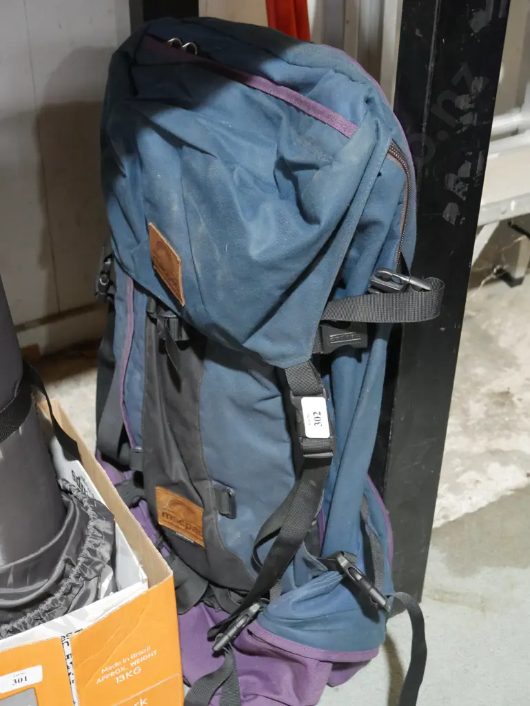 Hiking pack Image 1++