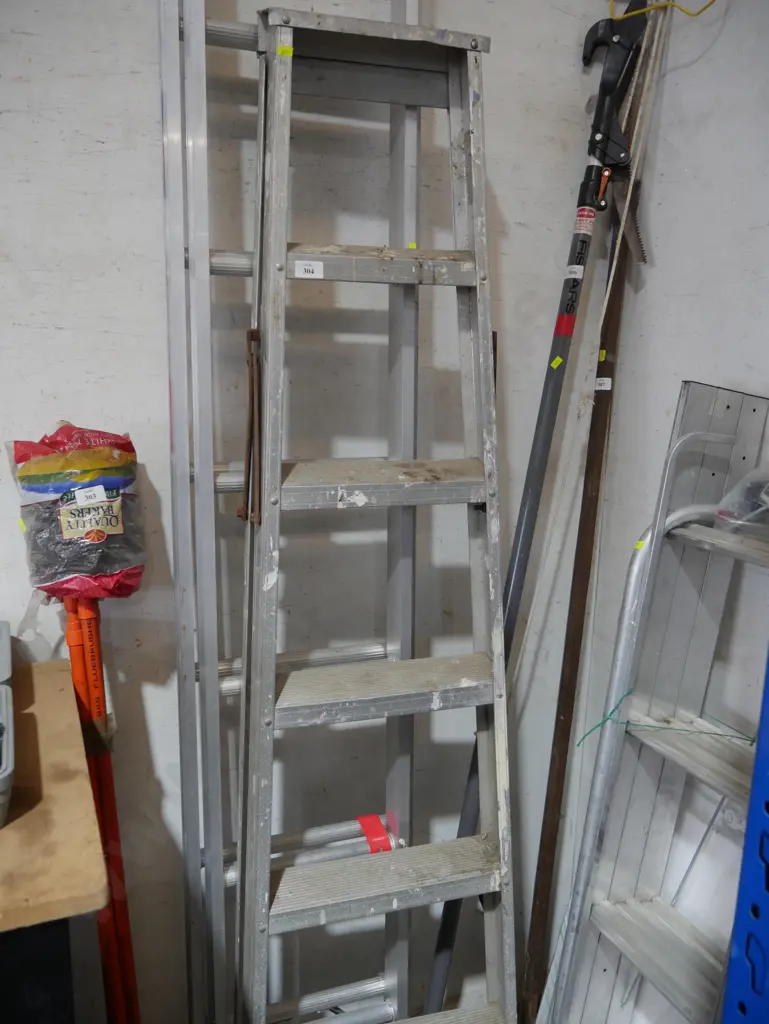 Ladder Image 1++