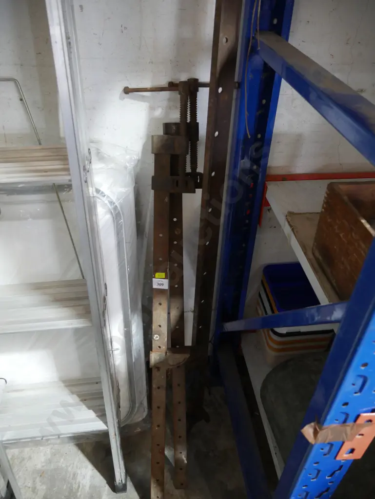 Sash clamps Image 1++
