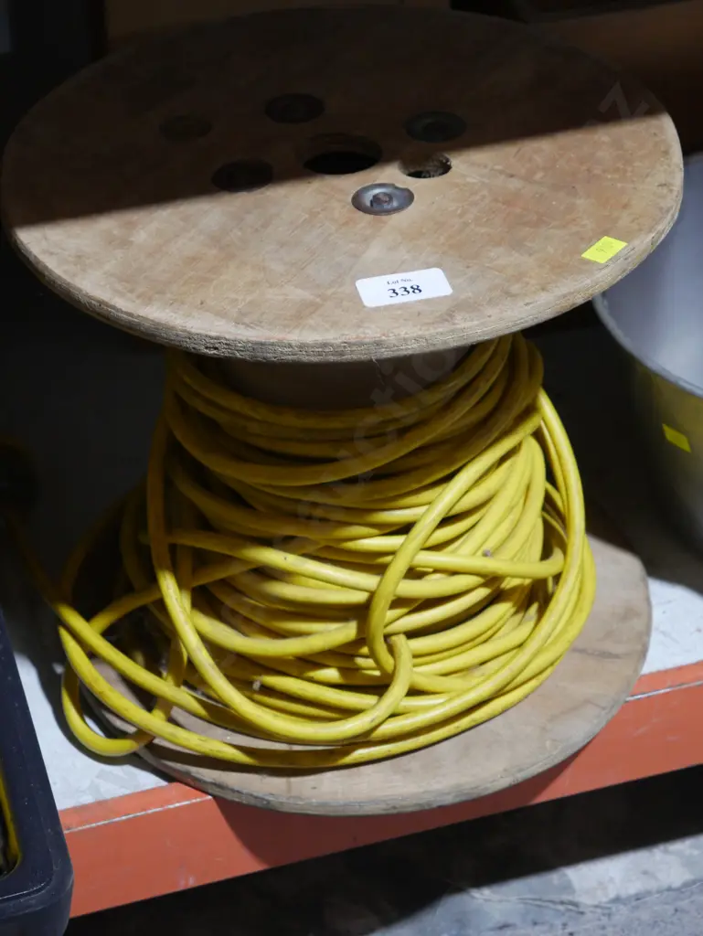 Power cord Image 1++