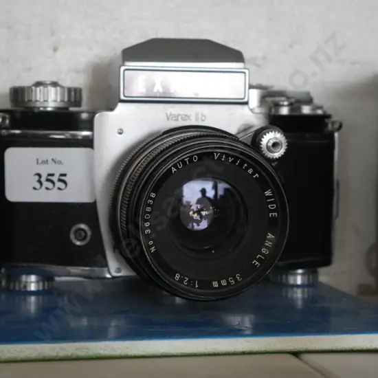 Exakta camera