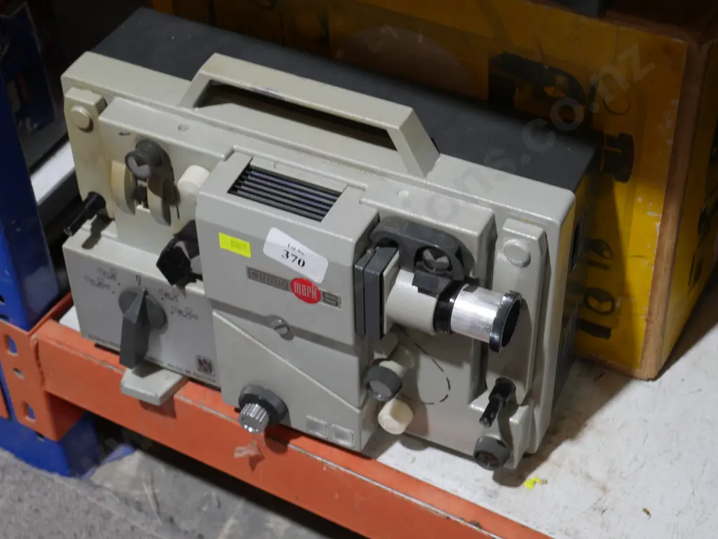 Film projector Image 1++