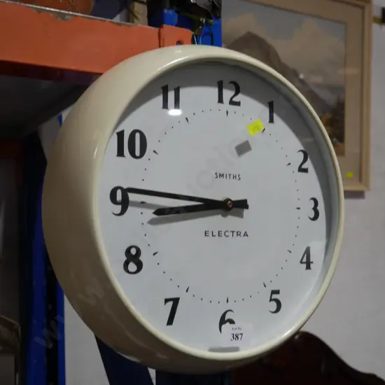Wall clock