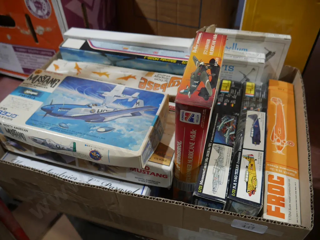 Model plane kitsets Image 1++
