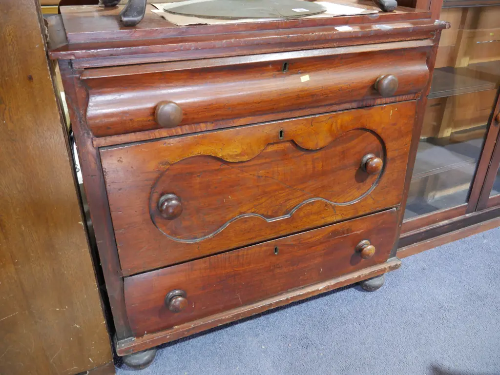 Chest of drawers Image 1++
