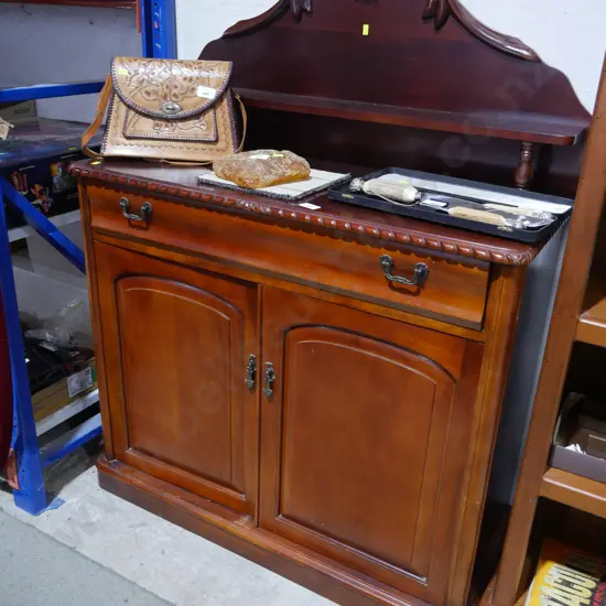 Sideboard