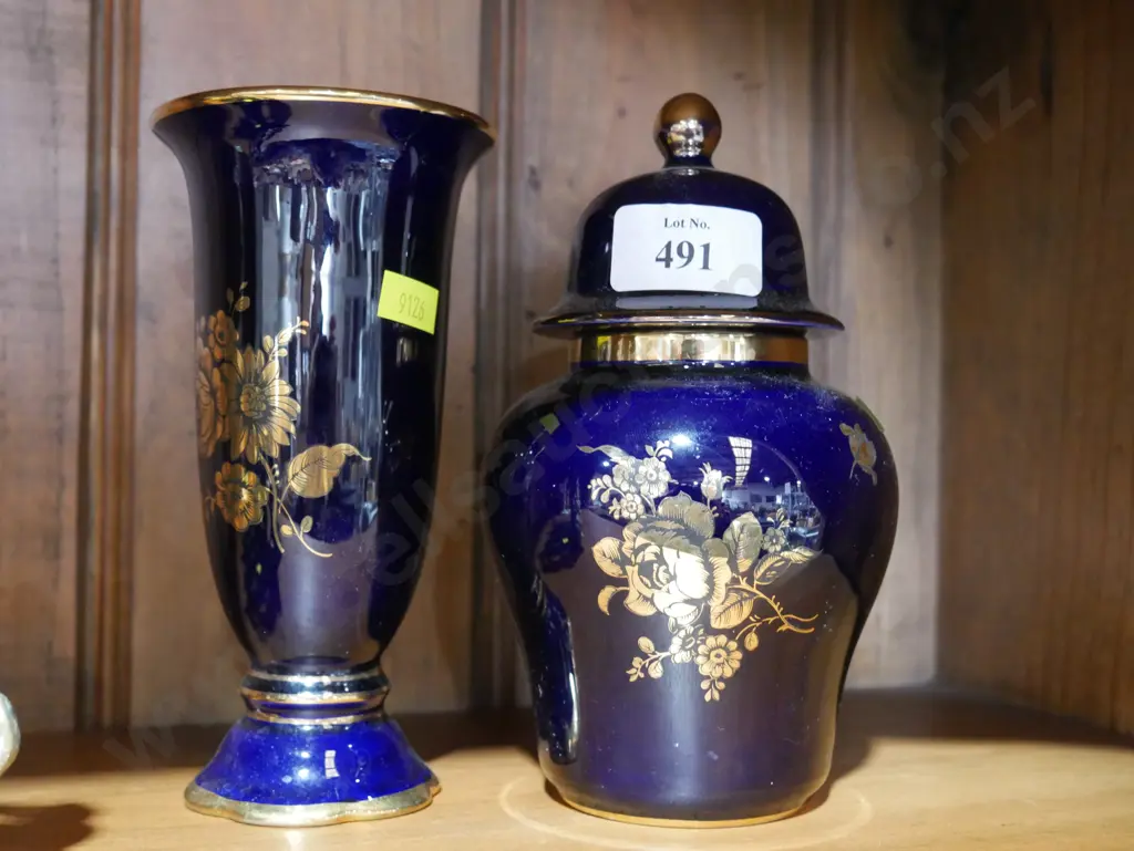 Blue & gold vase, cover dish Image 1++