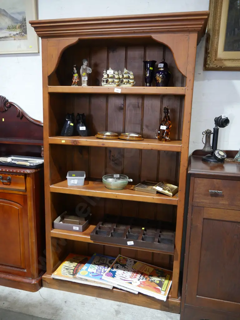 Bookcase Image 1++