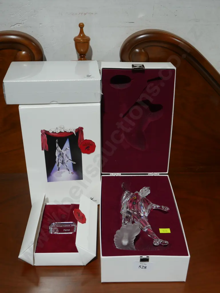 Swarovski Pierrot figurine Image 1++