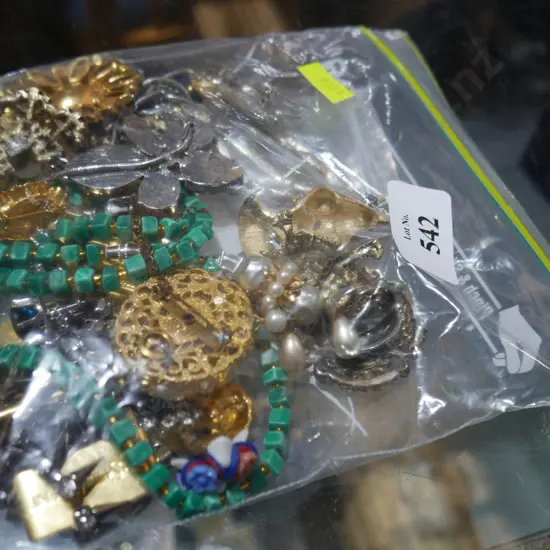 Costume jewellery
