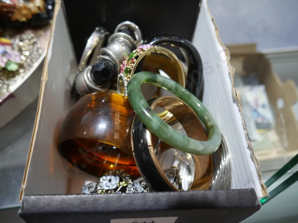Bangles Image 1++