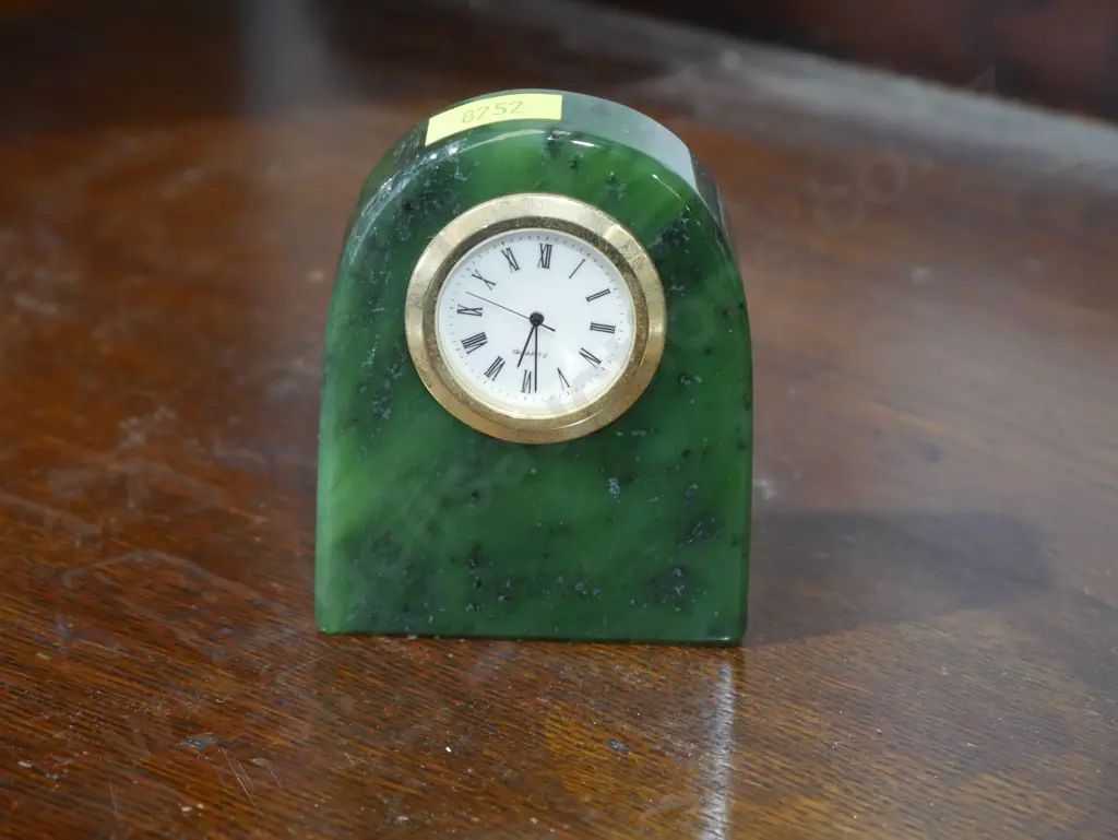 Greenstone bedside clock Image 1++