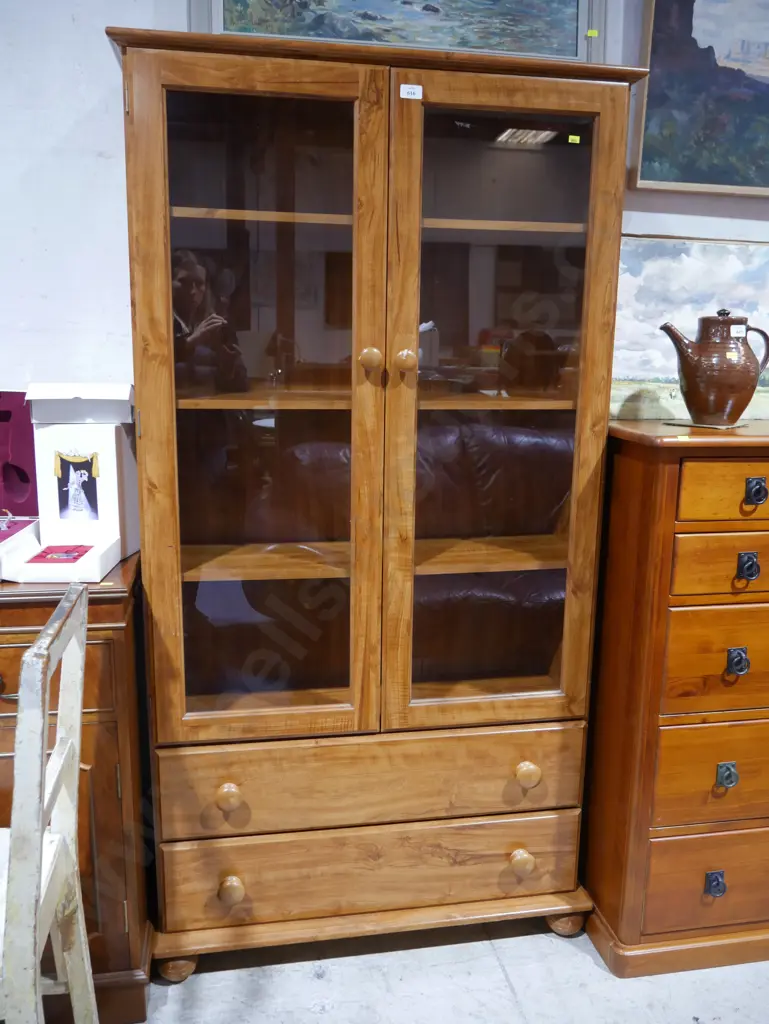 Display cabinet Image 1++