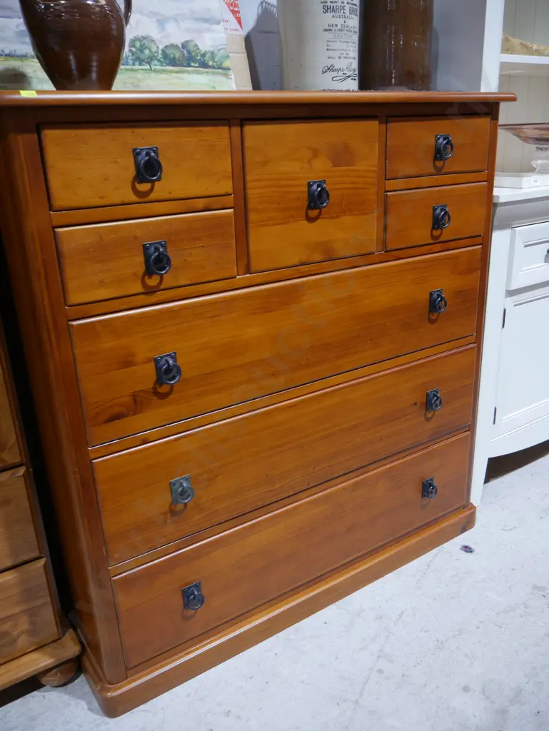Scotch chest Image 1++