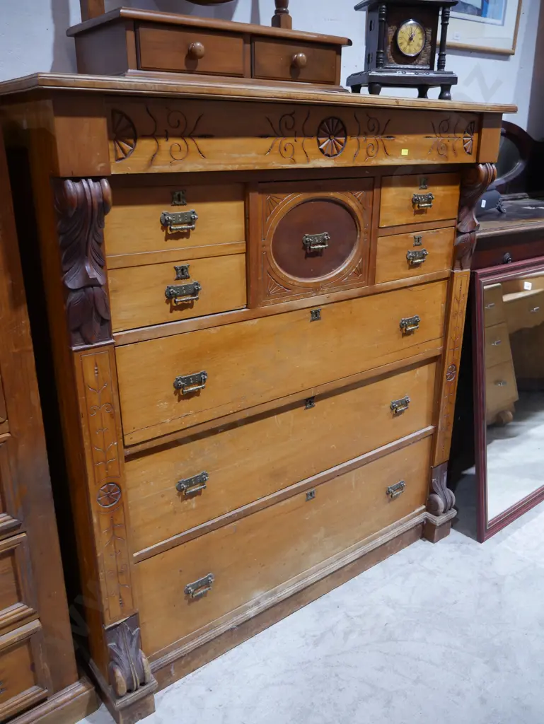 Scotch chest Image 1++