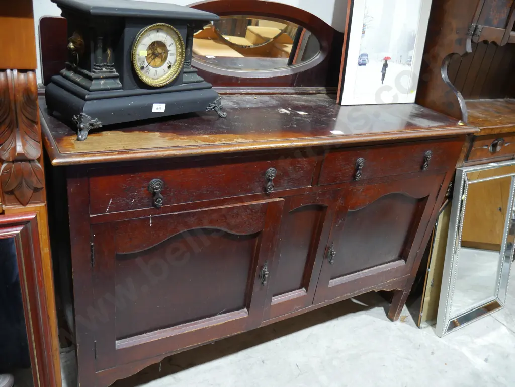 Sideboard Image 1++