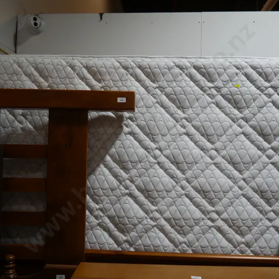 King size slat bed