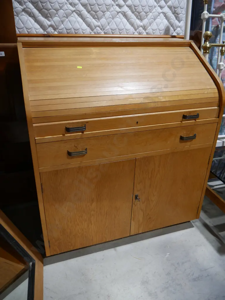 Roll top desk Image 1++