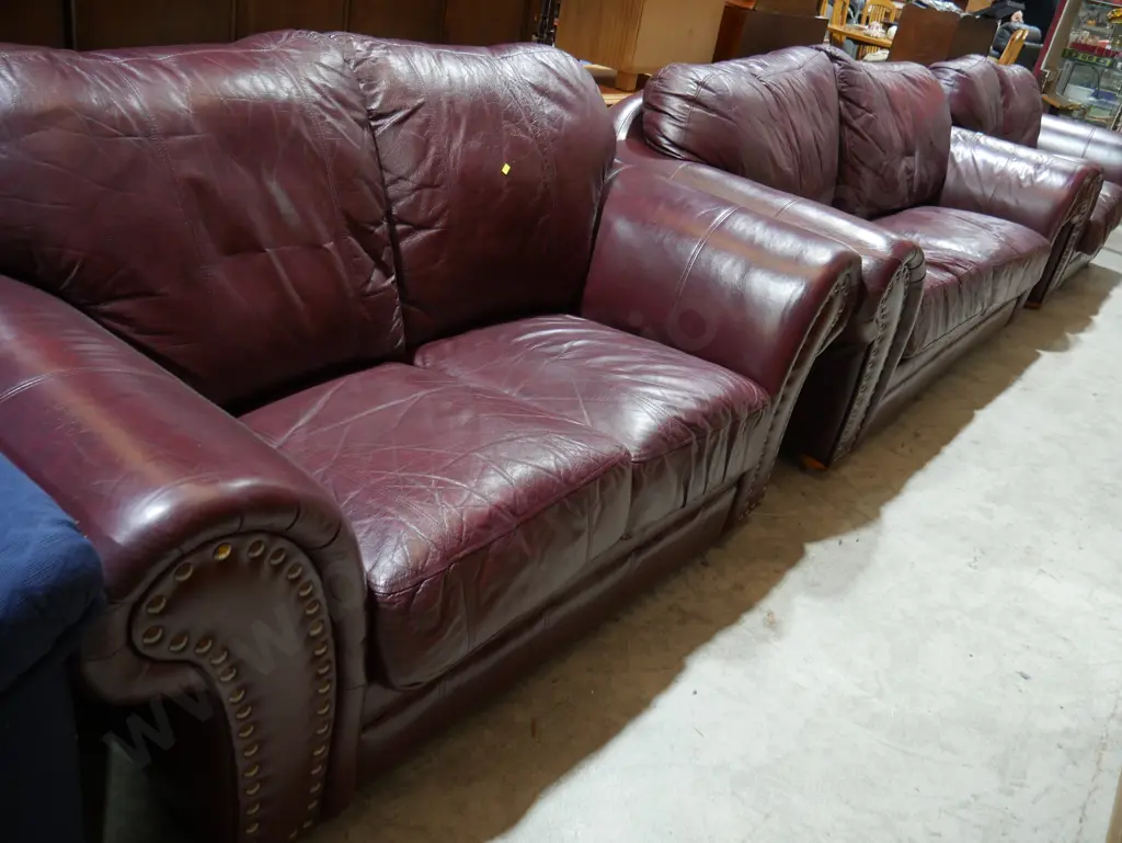 3 piece lounge suite Image 1++