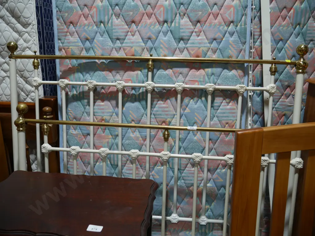 Brass head board double Image 1++