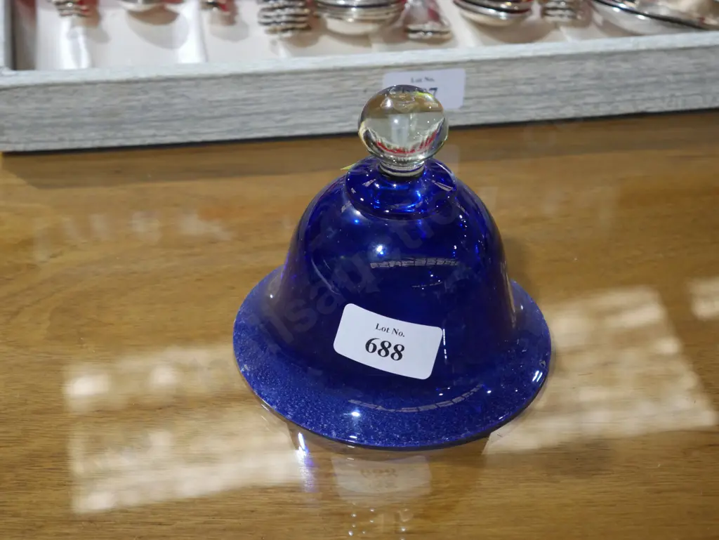Hoglund glass dome Image 1++