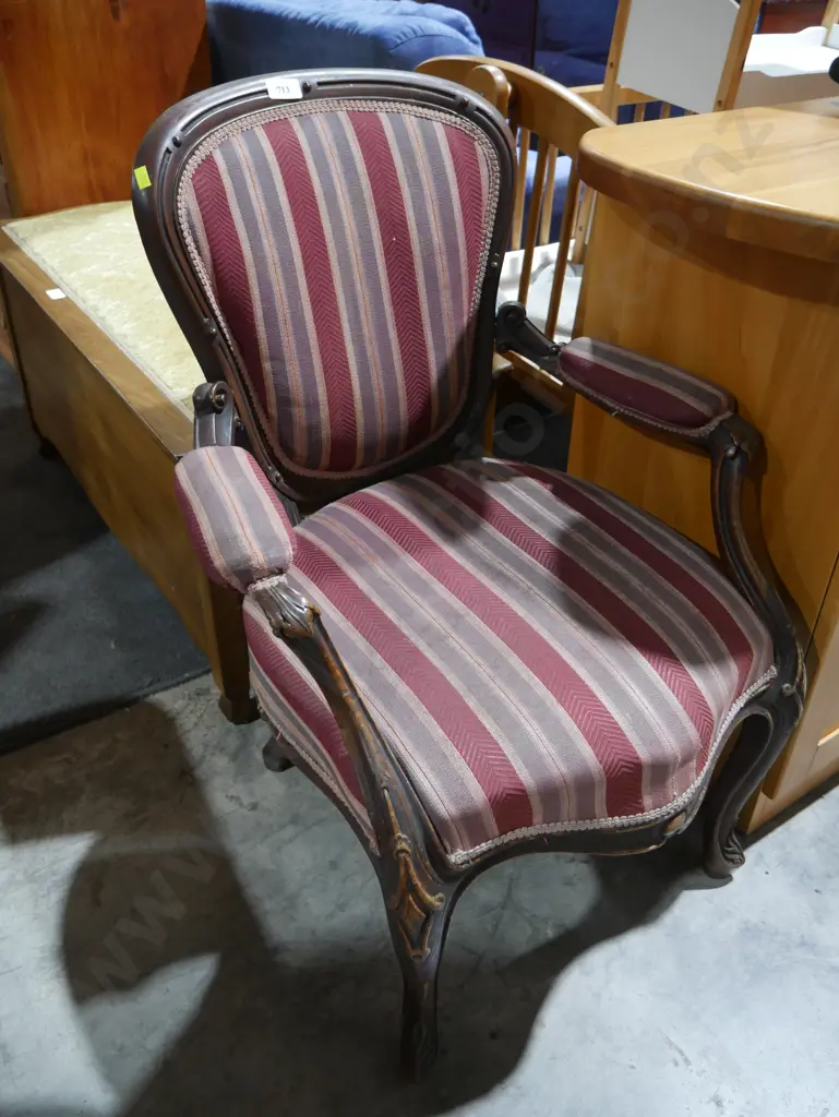 Occasional chair Image 1++