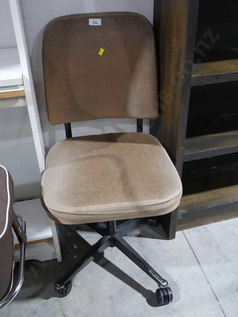 Office chair Image 1++