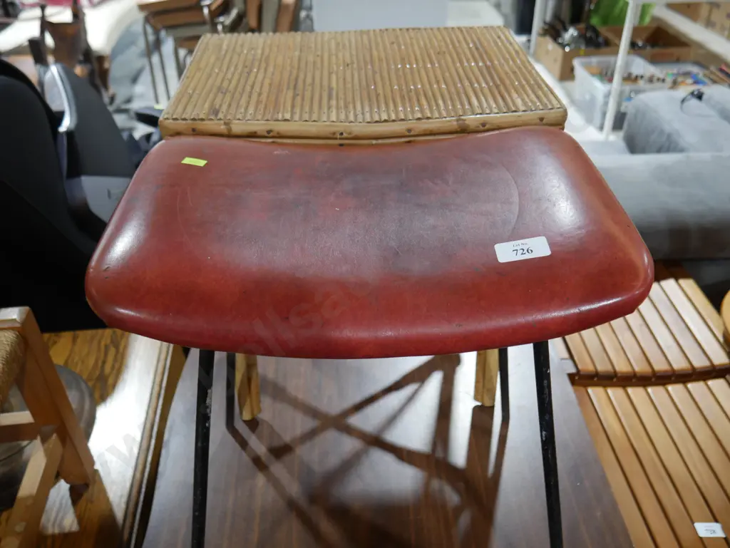 2 stools Image 1++