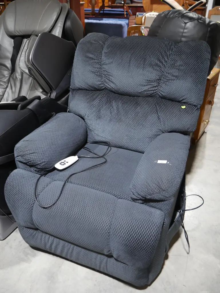 Electric recliner lift chair Image 1++