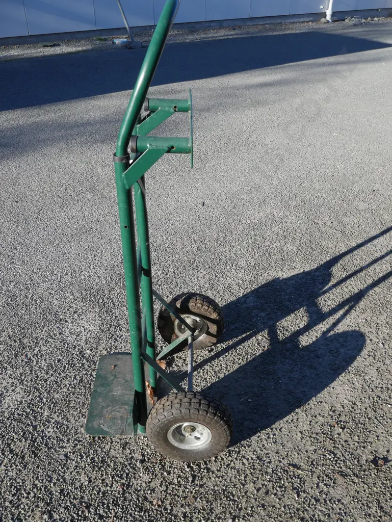 Sackbarrow Image 1++