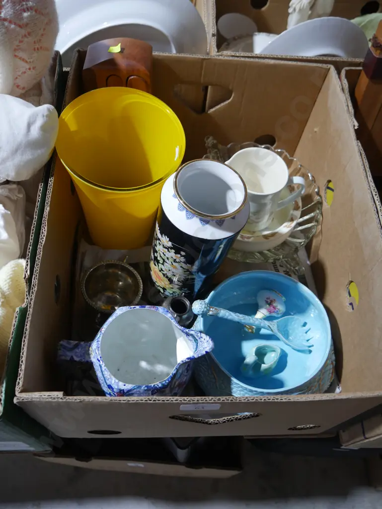 Vases, china etc Image 1++