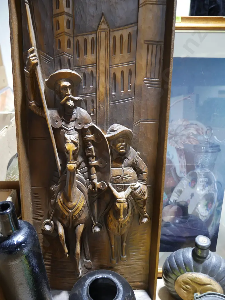 Wood carving artwork, china etc Image 1++