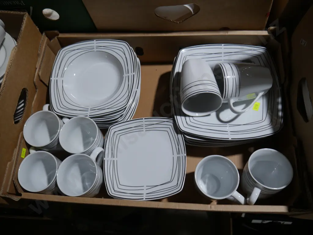 Dinner set Image 1++