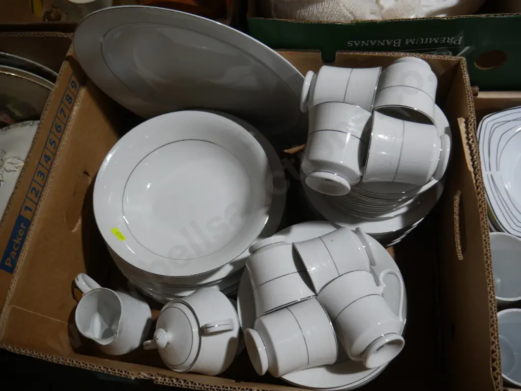 Dinner set Image 1++