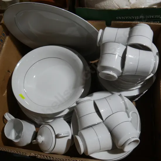 Dinner set