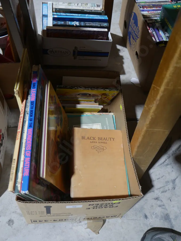 Books Image 1++